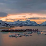 Lofoten Rorbuutleie - Lilleeidet Gravdal (Vestvagoy)