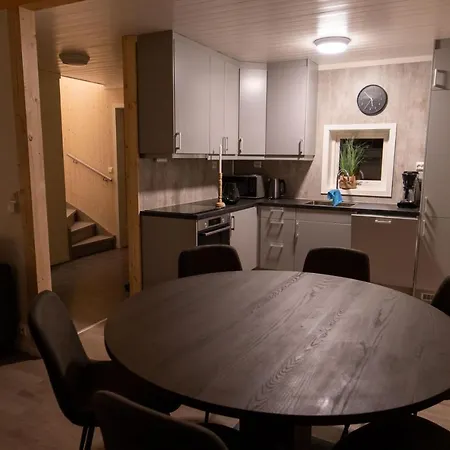 Lofoten Rorbuutleie - Lilleeidet Apartment